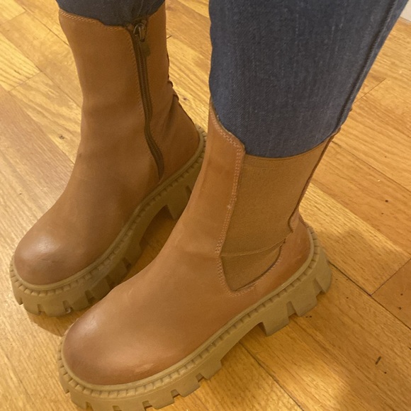 Steve Madden Boots - Picture 8 of 14